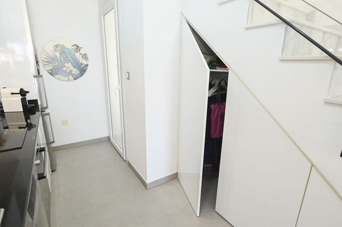 2 bedroom Apartment for sale in Elche / Elx with pool garage - € 449,000 (Ref: 10172524)