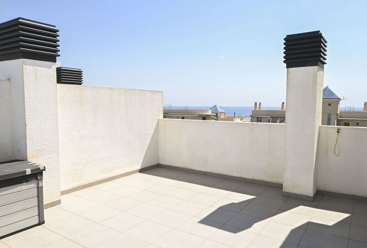 2 bedroom Apartment for sale in Elche / Elx with pool garage - € 449,000 (Ref: 10172524)