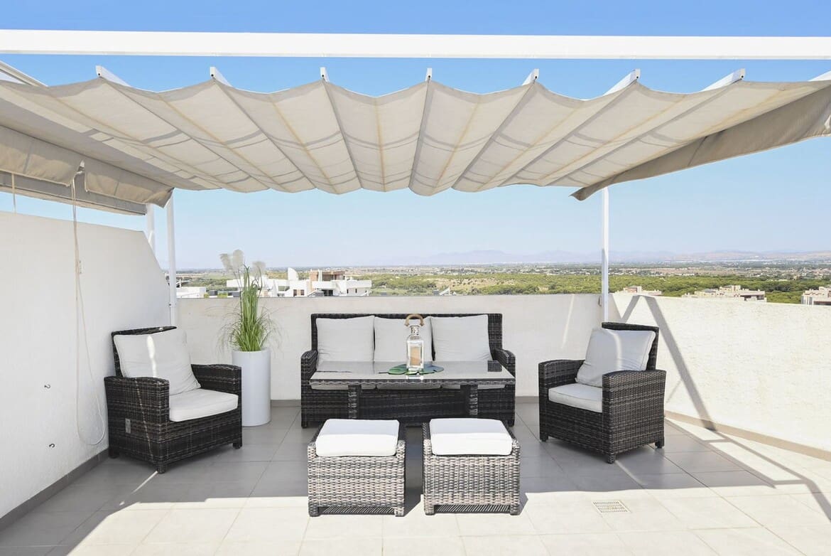 2 bedroom Apartment for sale in Elche / Elx with pool garage - € 449,000 (Ref: 10172524)