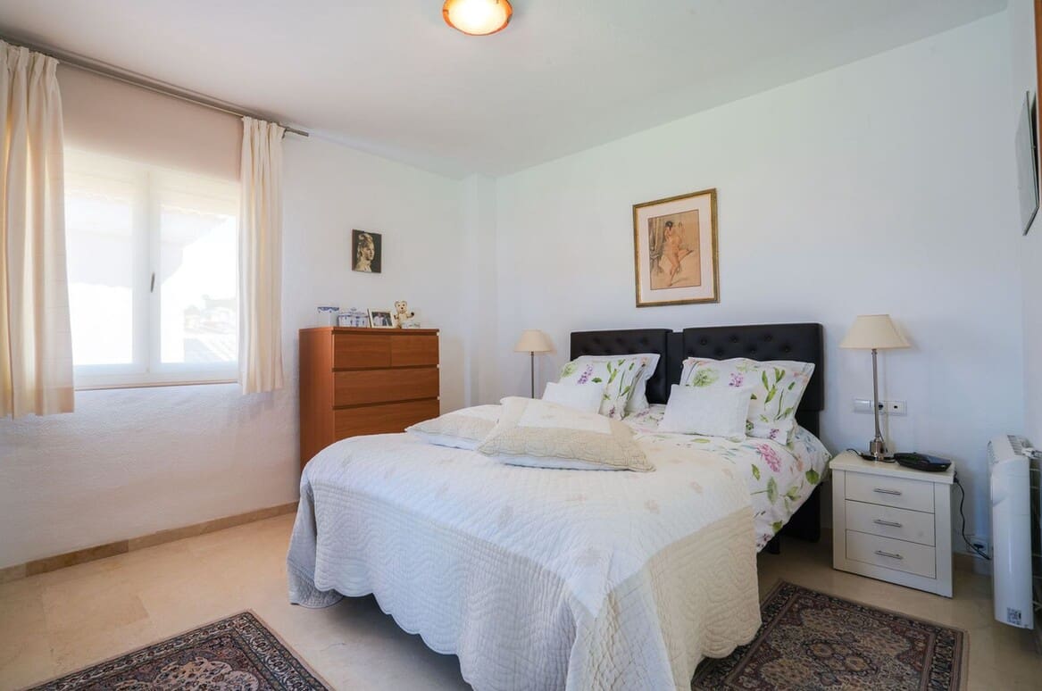 3 Zimmer Doppelhaus zu verkaufen in Alicante / Alacant Stadt mit Pool Garage - 350.000 € (Ref: 10172525)