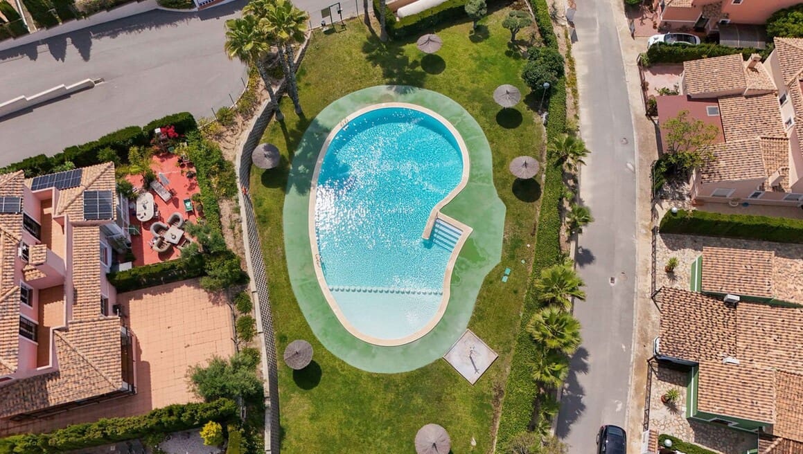 3 Zimmer Doppelhaus zu verkaufen in Alicante / Alacant Stadt mit Pool Garage - 350.000 € (Ref: 10172525)