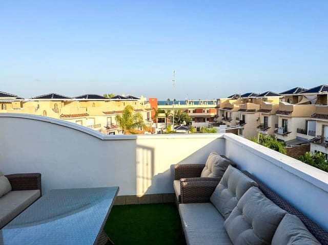 Casa de 3 habitaciones en Torre de la Horadada, Pilar de la Horadada en venta con piscina garaje - 383.300 € (Ref: 10172527)
