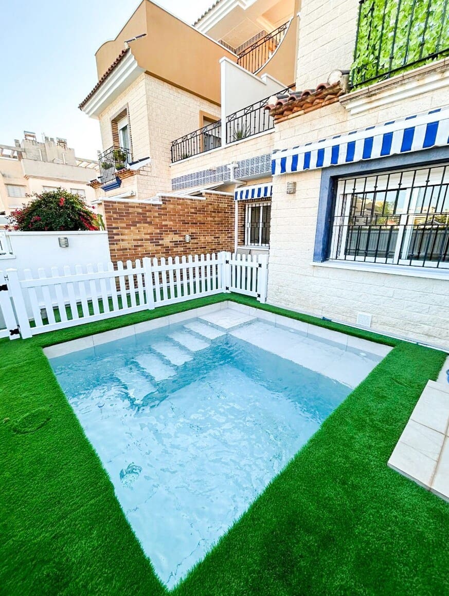 3 chambre Maison de Ville à vendre à Torre de la Horadada avec piscine garage - 383 300 € (Ref: 10172527)