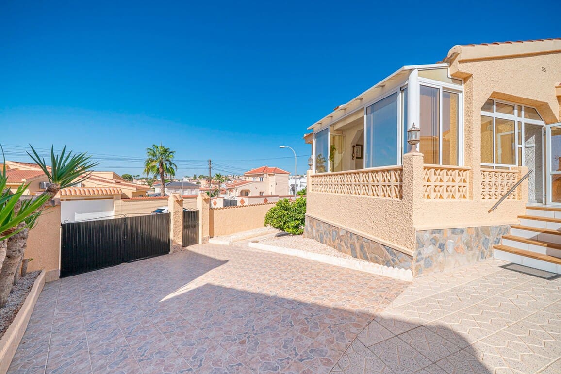 5 soveværelse Villa til salg i Rojales med garage - € 339.000 (Ref: 10172529)