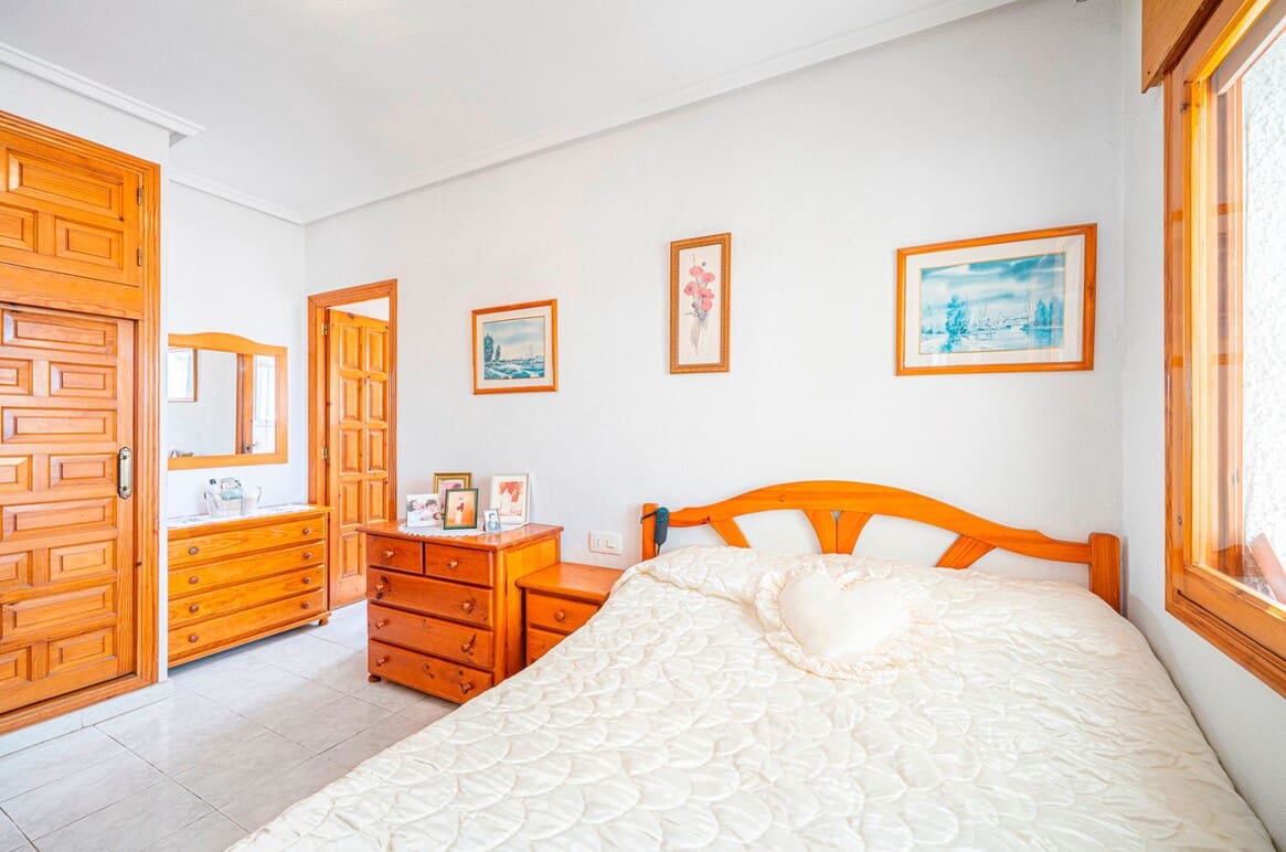 5 soveværelse Villa til salg i Rojales med garage - € 339.000 (Ref: 10172529)
