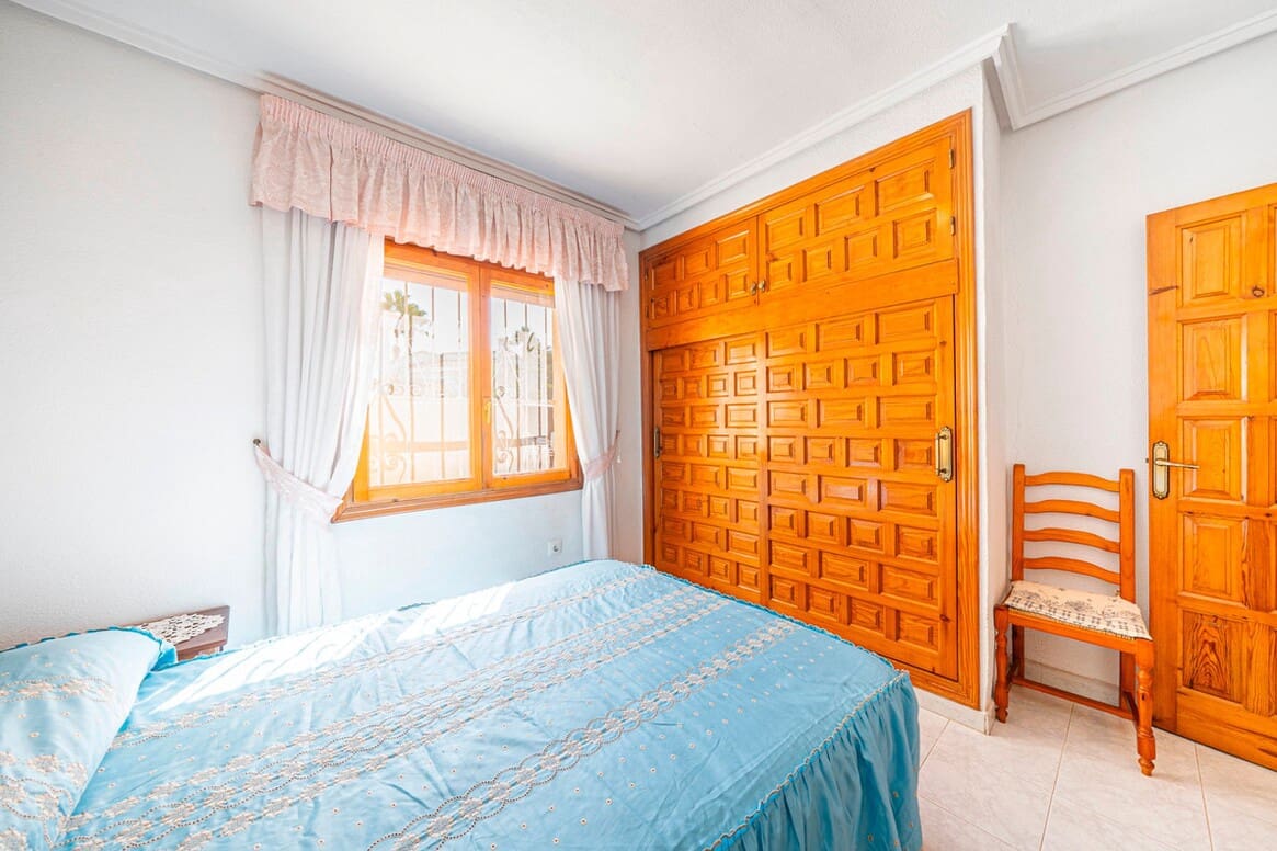 5 soveværelse Villa til salg i Rojales med garage - € 339.000 (Ref: 10172529)