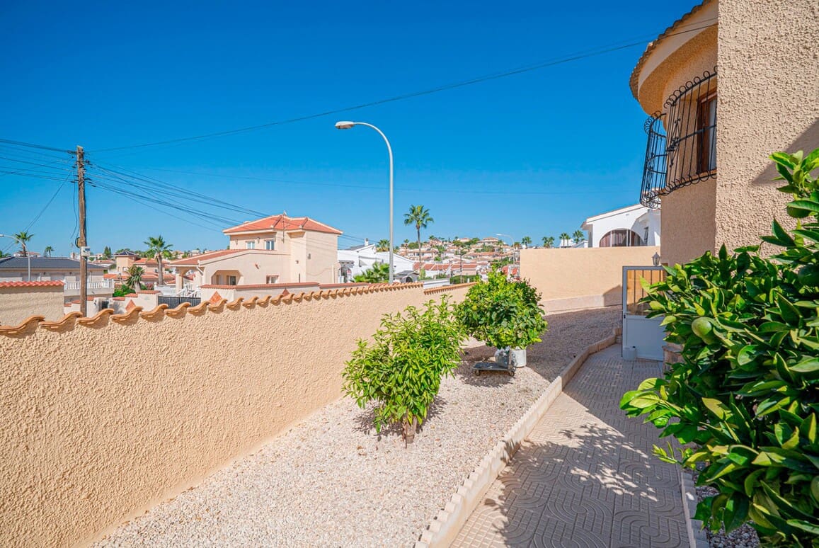 5 soveværelse Villa til salg i Rojales med garage - € 339.000 (Ref: 10172529)