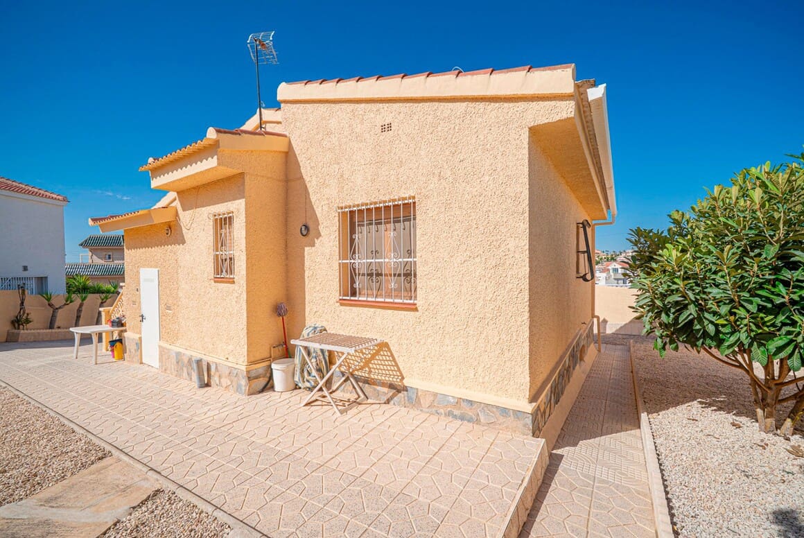 5 soveværelse Villa til salg i Rojales med garage - € 339.000 (Ref: 10172529)