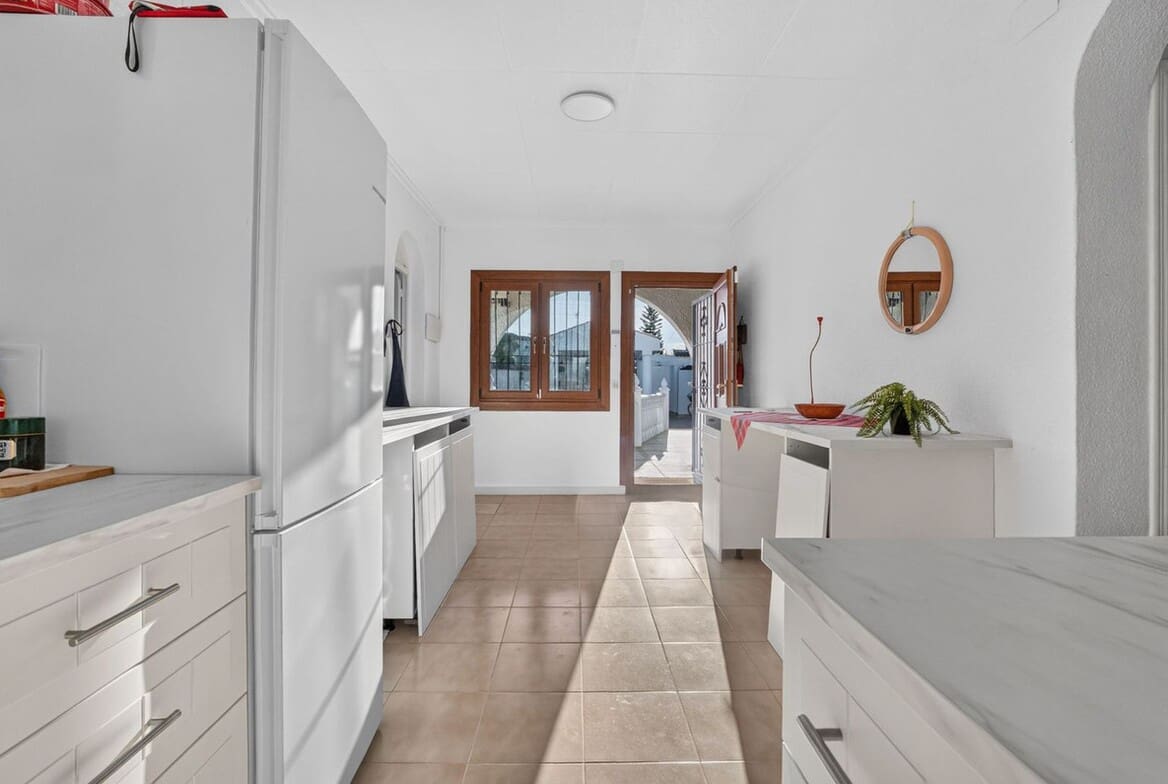 3 soveværelse Villa til salg i Torrevieja med swimmingpool - € 349.000 (Ref: 10172531)