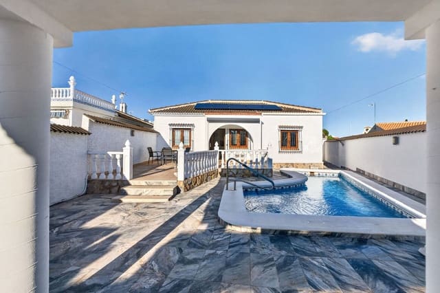 3 soveværelse Villa til salg i El Chaparral, Torrevieja med swimmingpool - € 349.000 (Ref: 10172531)