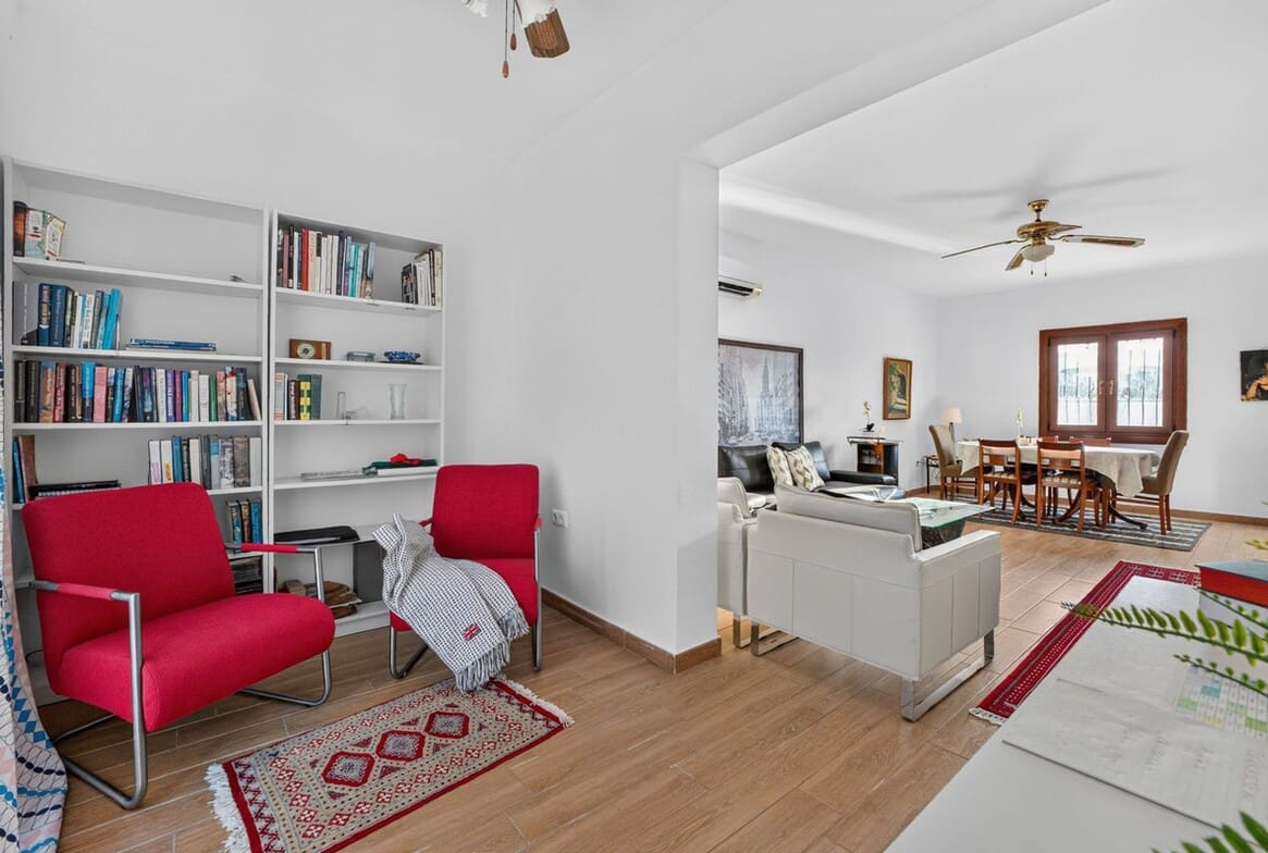 3 soveværelse Villa til salg i Torrevieja med swimmingpool - € 349.000 (Ref: 10172531)