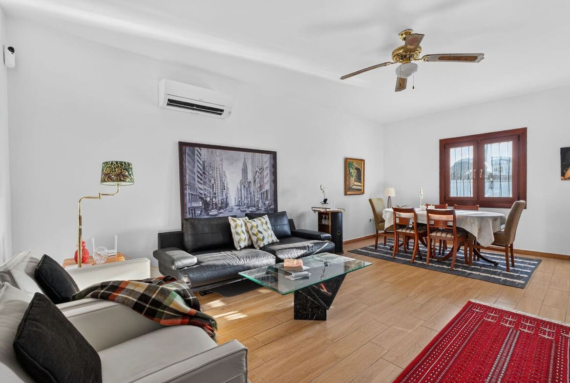 3 soveværelse Villa til salg i Torrevieja med swimmingpool - € 349.000 (Ref: 10172531)