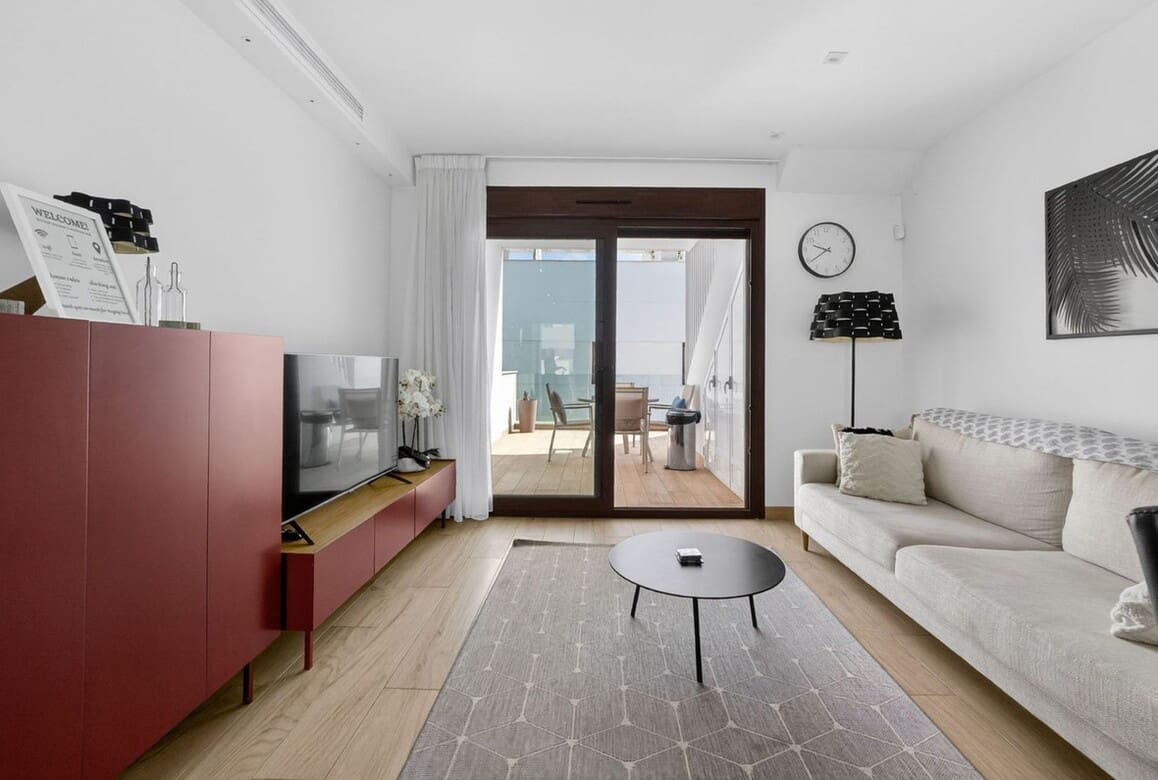 2 soverom Leilighet til salgs i Los Balcones med svømmebasseng garasje - € 289 000 (Ref: 10172532)