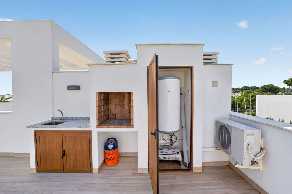 2 soverom Leilighet til salgs i Los Balcones med svømmebasseng garasje - € 289 000 (Ref: 10172532)