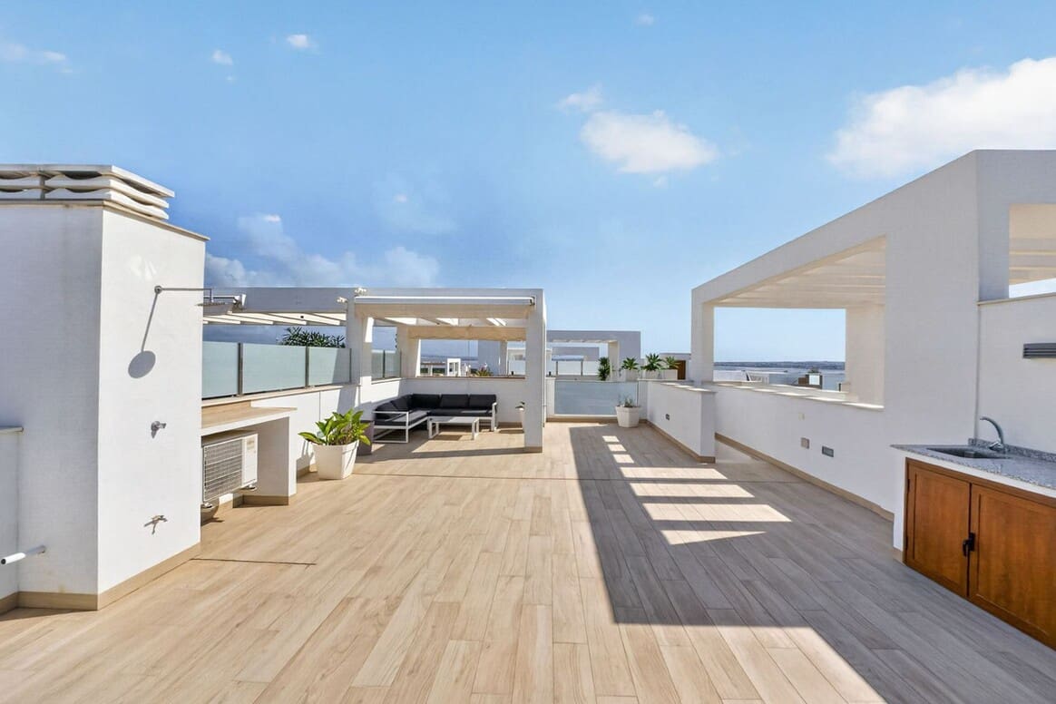2 soverom Leilighet til salgs i Los Balcones med svømmebasseng garasje - € 289 000 (Ref: 10172532)