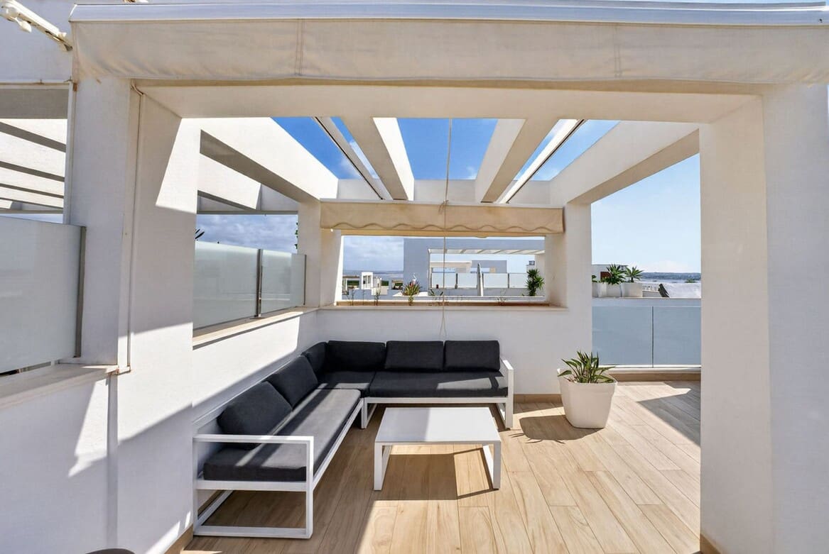 2 soverom Leilighet til salgs i Los Balcones med svømmebasseng garasje - € 289 000 (Ref: 10172532)