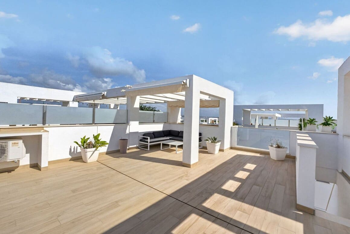 2 soverom Leilighet til salgs i Los Balcones med svømmebasseng garasje - € 289 000 (Ref: 10172532)
