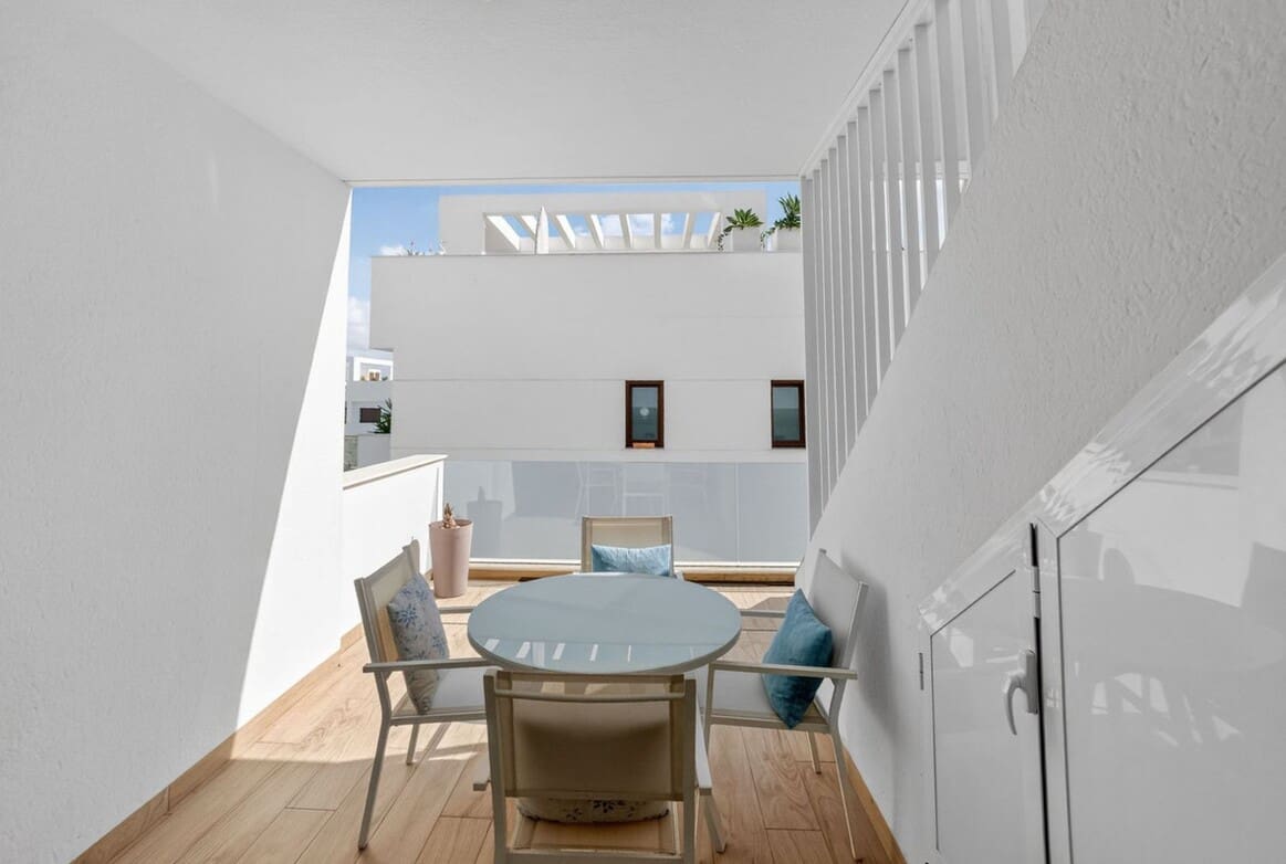 2 soverom Leilighet til salgs i Los Balcones med svømmebasseng garasje - € 289 000 (Ref: 10172532)