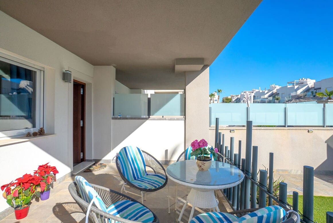 2 sovrum Lägenhet till salu i Torrevieja med pool garage - 255 000 € (Ref: 10172533)
