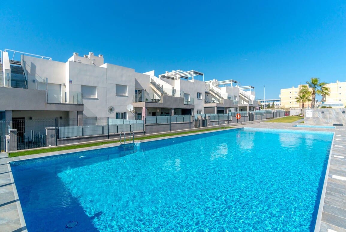 2 sovrum Lägenhet till salu i Torrevieja med pool garage - 255 000 € (Ref: 10172533)