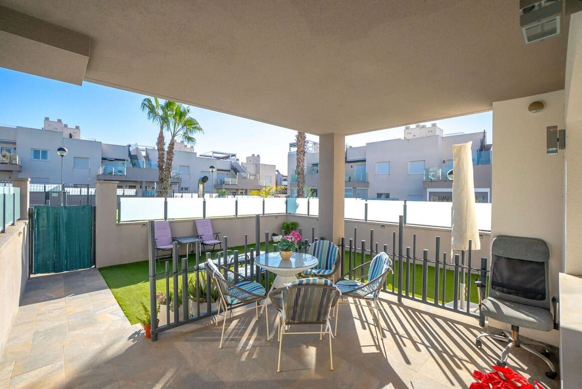 2 sovrum Lägenhet till salu i Torrevieja med pool garage - 255 000 € (Ref: 10172533)