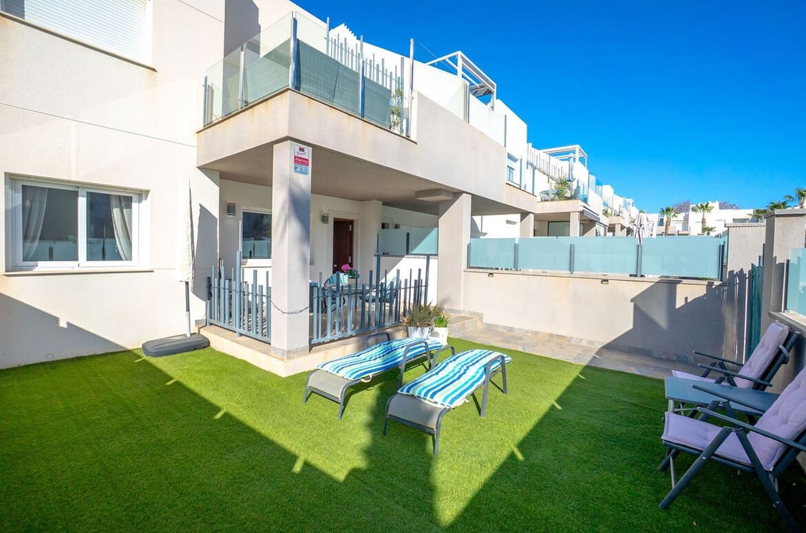 2 sovrum Lägenhet till salu i Torrevieja med pool garage - 255 000 € (Ref: 10172533)