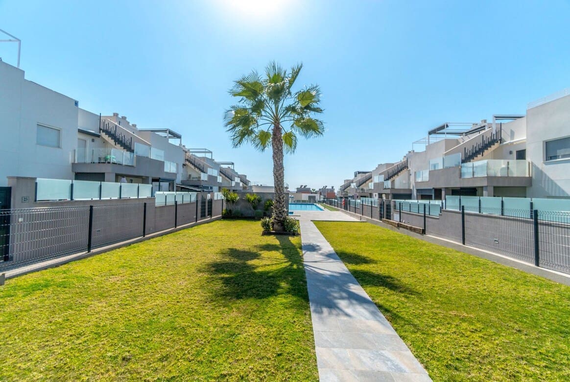 2 sovrum Lägenhet till salu i Torrevieja med pool garage - 255 000 € (Ref: 10172533)