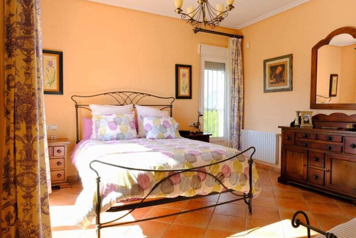 5 bedroom Villa for sale in Orihuela with pool garage - € 649,999 (Ref: 10172535)