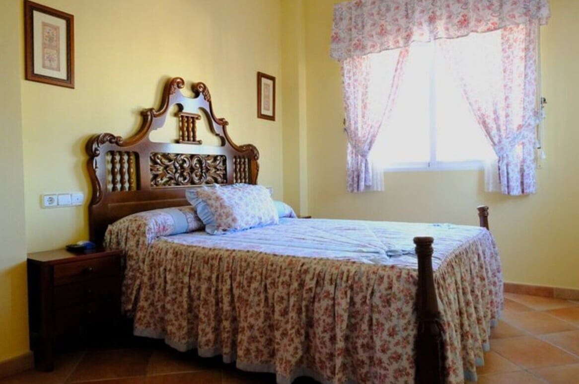 5 bedroom Villa for sale in Orihuela with pool garage - € 649,999 (Ref: 10172535)