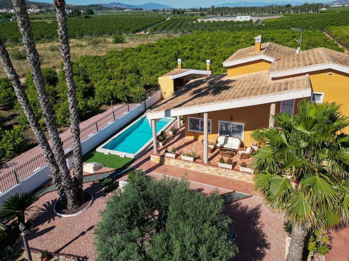 5 bedroom Villa for sale in Orihuela with pool garage - € 649,999 (Ref: 10172535)