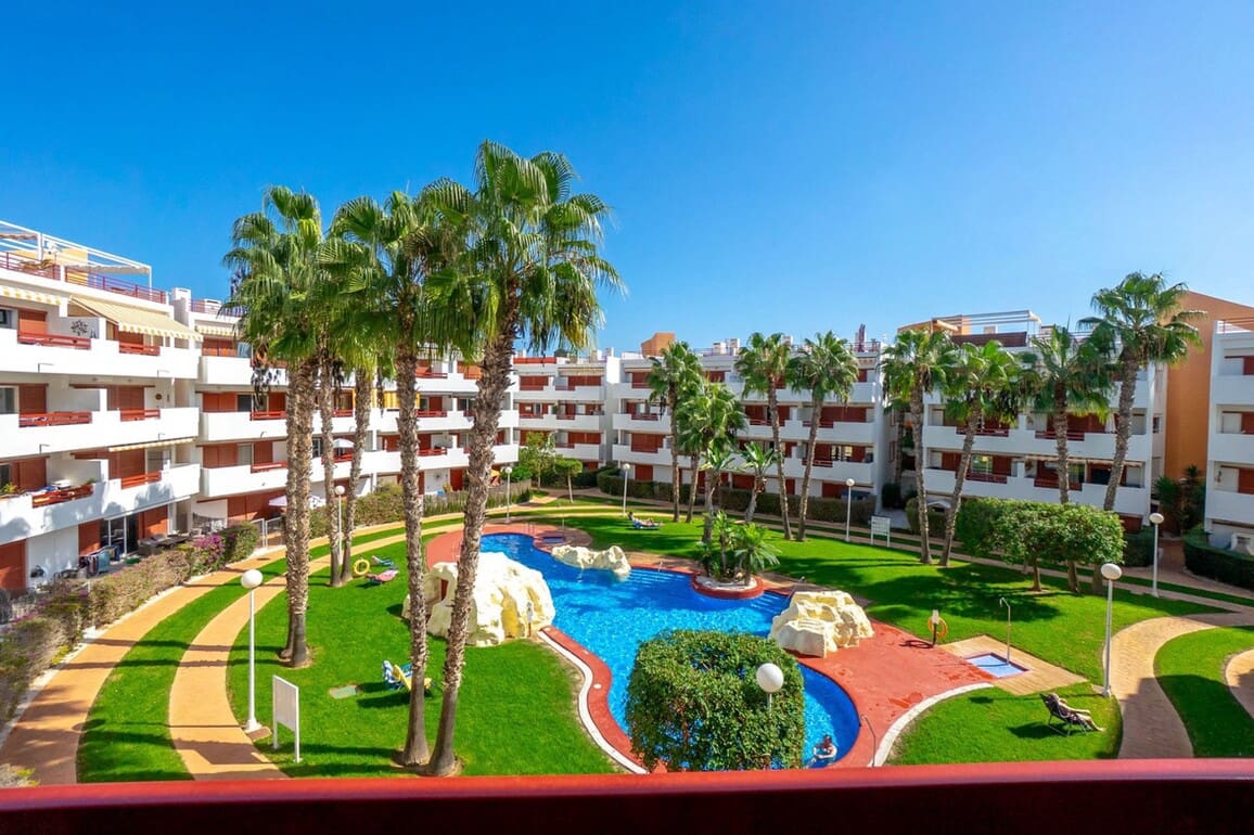 2 sovrum Lägenhet till salu i Orihuela Costa med pool garage - 234 900 € (Ref: 10172536)