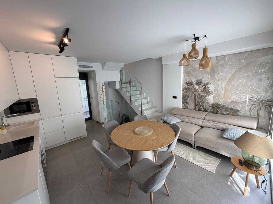 3 soverom Hus til salgs i Guardamar del Segura med svømmebasseng garasje - € 399 000 (Ref: 10172537)