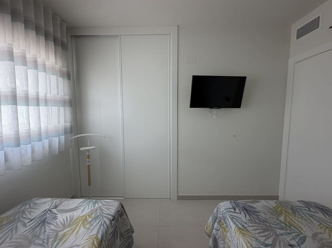 2 soverom Leilighet til salgs i Los Balcones med svømmebasseng garasje - € 285 000 (Ref: 10172539)