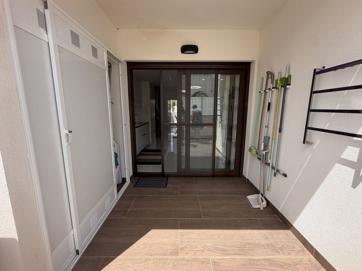 2 soverom Leilighet til salgs i Los Balcones med svømmebasseng garasje - € 285 000 (Ref: 10172539)