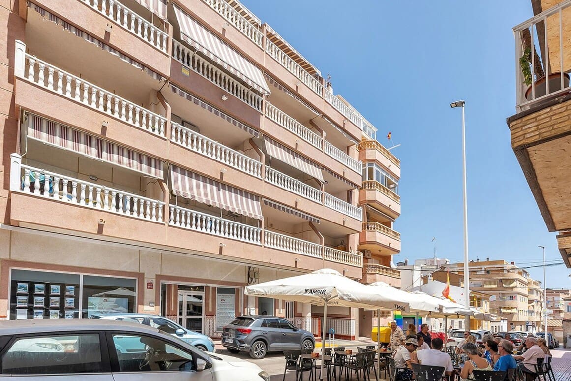2 soveværelse Lejlighed til salg i La Mata med garage - € 230.000 (Ref: 10172540)