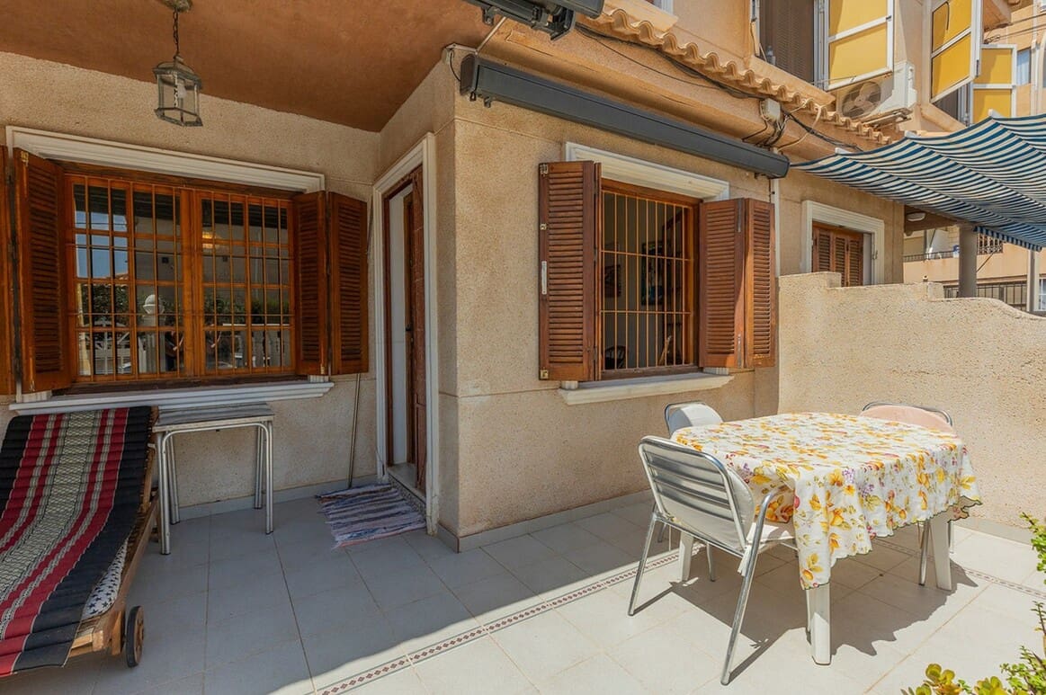 3 bedroom Townhouse for sale in La Mata with garage - € 249,500 (Ref: 10172541)