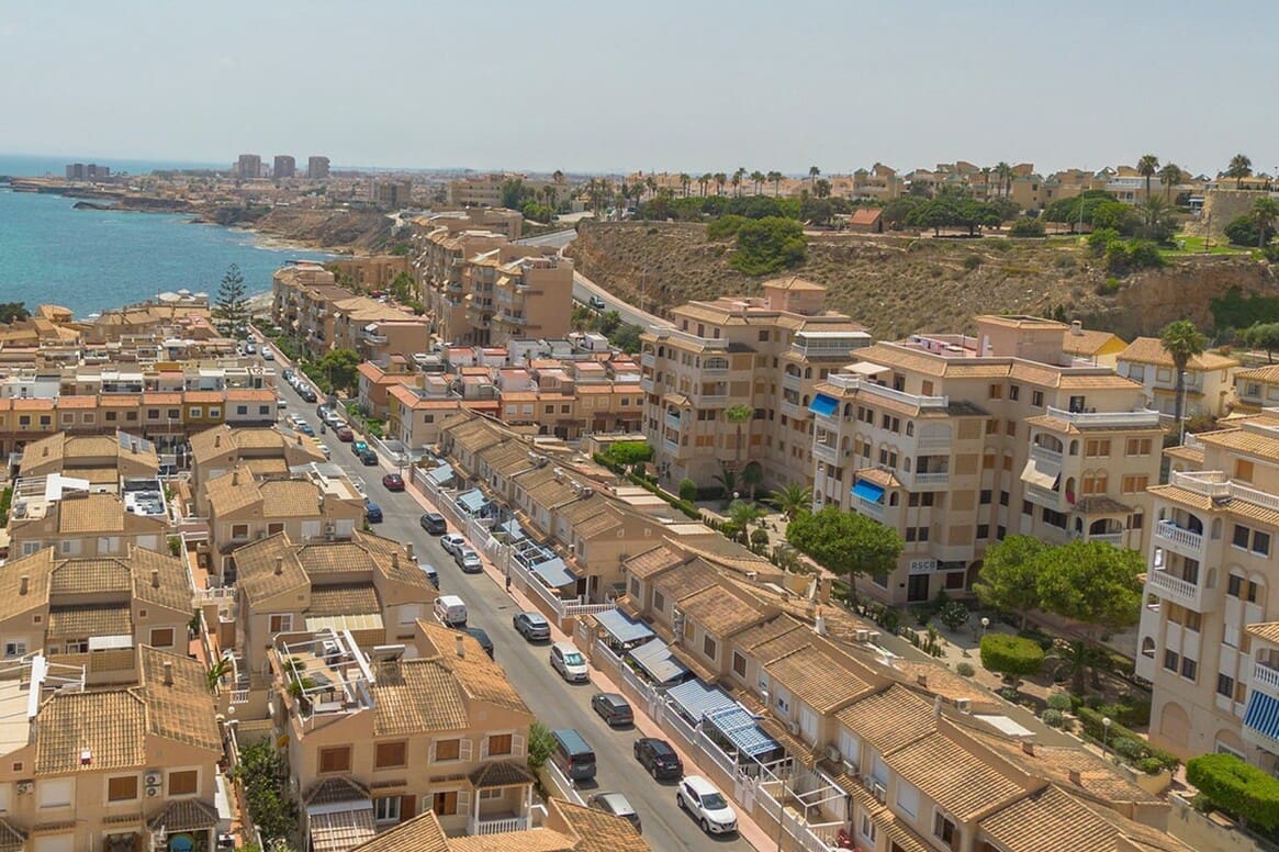3 bedroom Townhouse for sale in La Mata with garage - € 249,500 (Ref: 10172541)