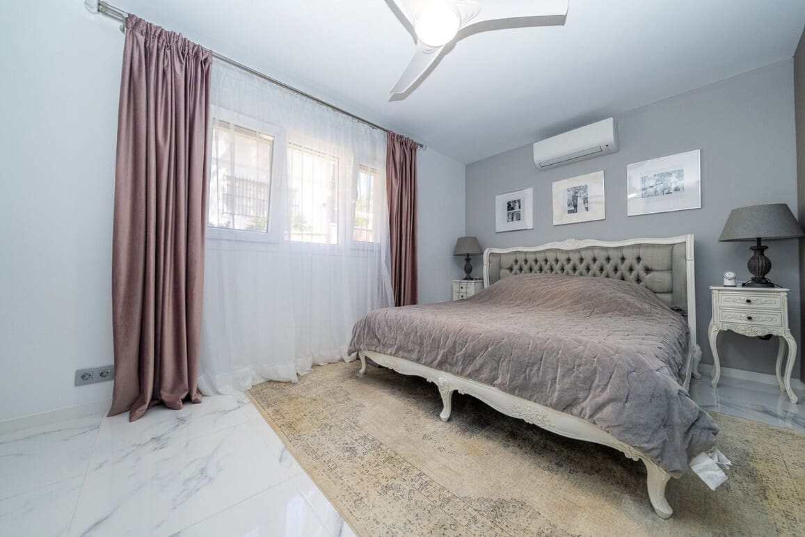 4 soverom Villa til salgs i Pilar de la Horadada med svømmebasseng garasje - € 395 000 (Ref: 10172549)