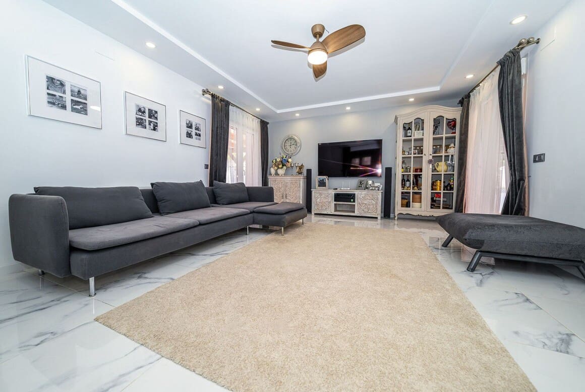 4 soverom Villa til salgs i Pilar de la Horadada med svømmebasseng garasje - € 395 000 (Ref: 10172549)
