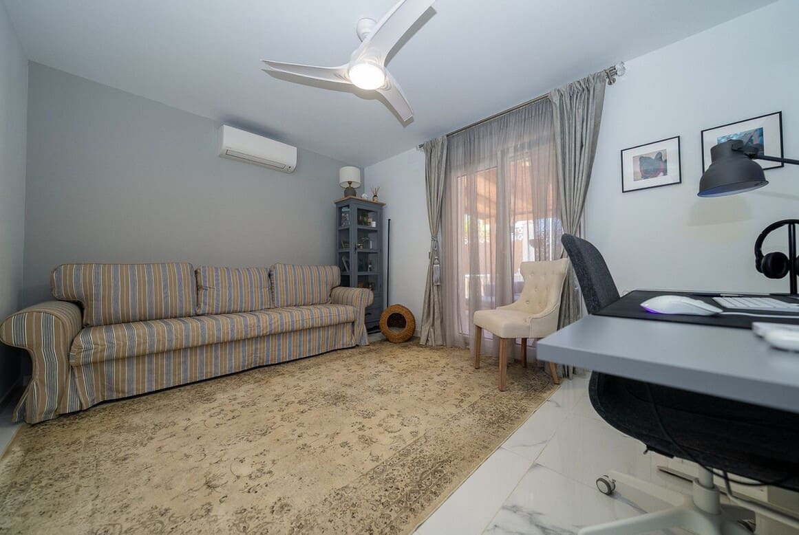 4 soverom Villa til salgs i Pilar de la Horadada med svømmebasseng garasje - € 395 000 (Ref: 10172549)