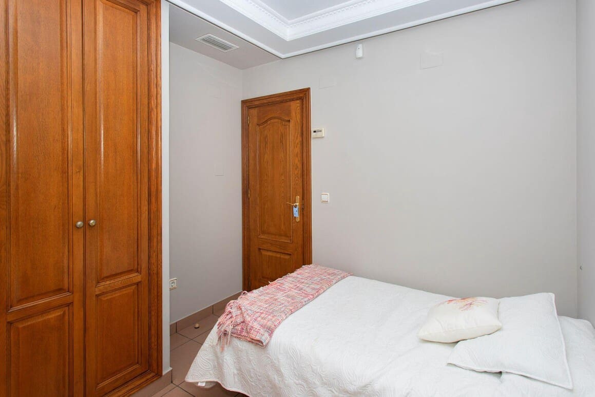 4 slaapkamer Villa te koop in Torrevieja met zwembad garage - € 525.000 (Ref: 10172550)