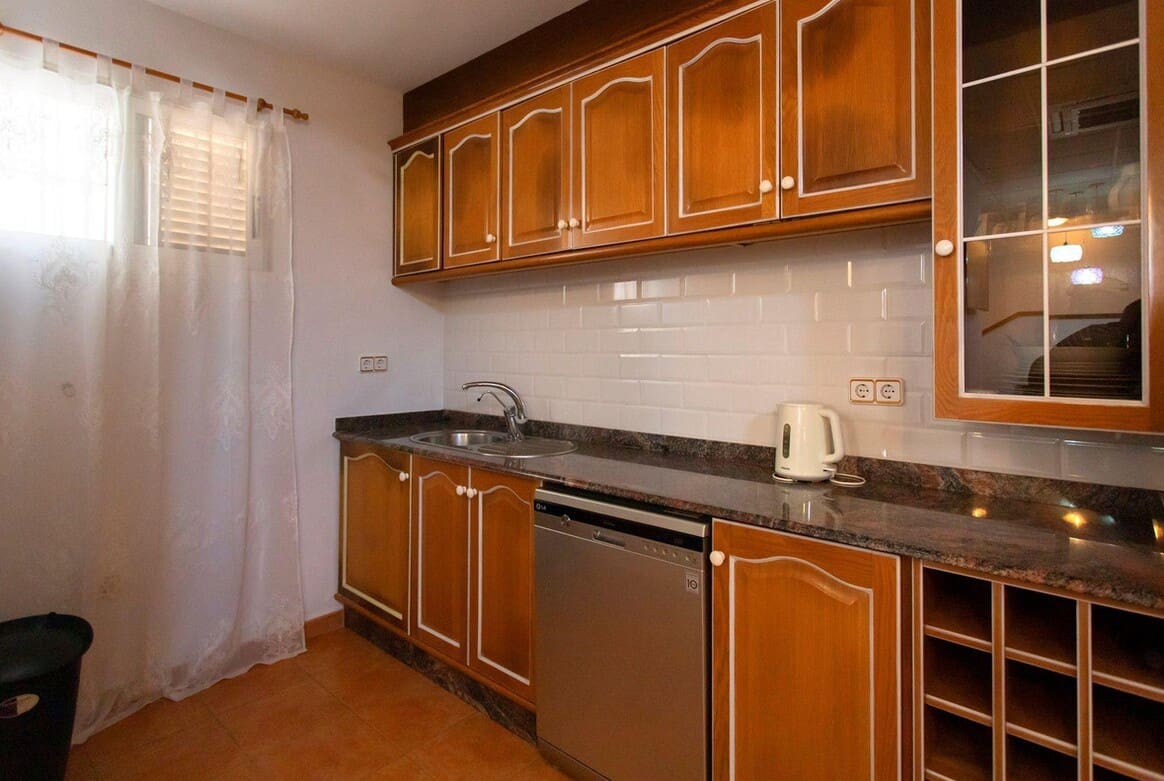 4 slaapkamer Villa te koop in Torrevieja met zwembad garage - € 525.000 (Ref: 10172550)
