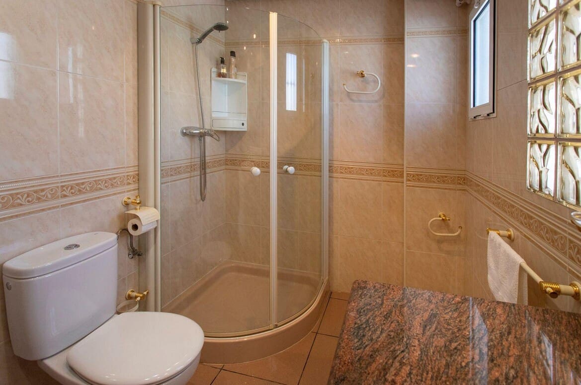 4 slaapkamer Villa te koop in Torrevieja met zwembad garage - € 525.000 (Ref: 10172550)