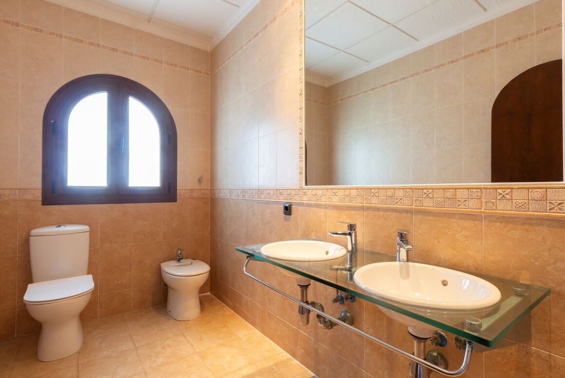 4 soverom Villa til salgs i Orihuela Costa med svømmebasseng garasje - € 1 199 000 (Ref: 10172551)