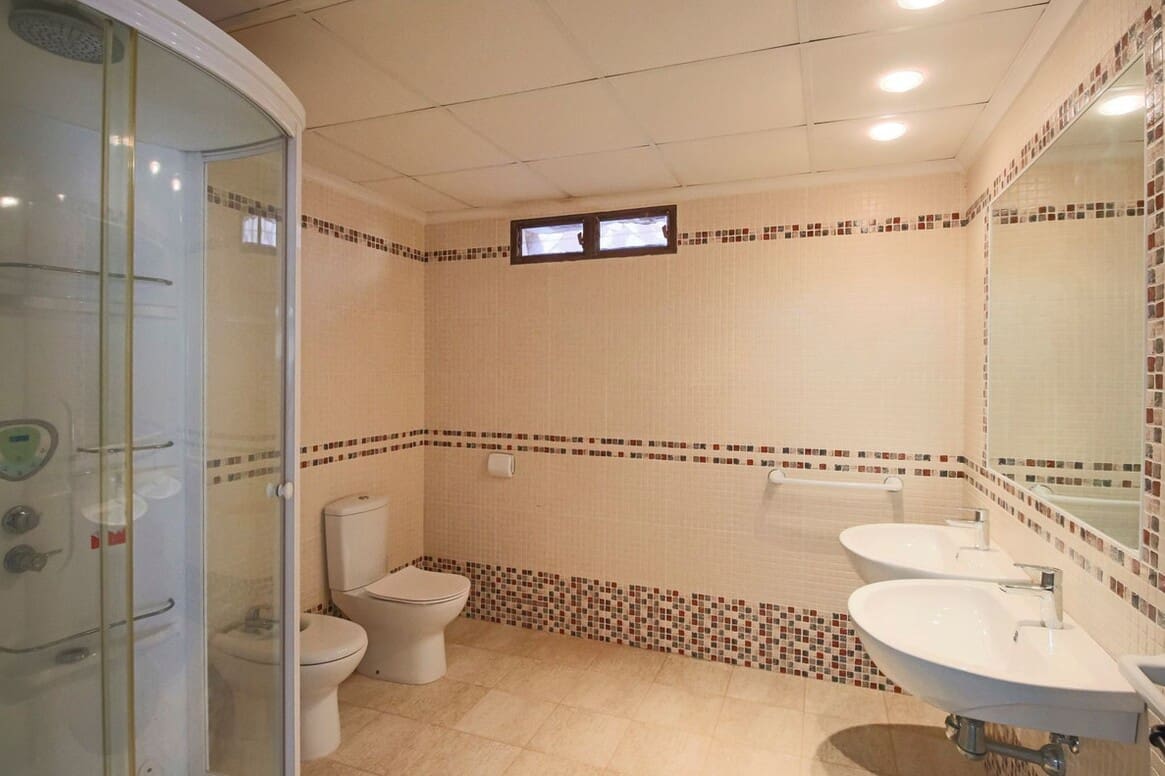 4 soverom Villa til salgs i Orihuela Costa med svømmebasseng garasje - € 1 199 000 (Ref: 10172551)