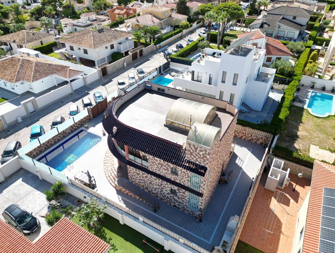 4 soverom Villa til salgs i Orihuela Costa med svømmebasseng garasje - € 1 199 000 (Ref: 10172551)