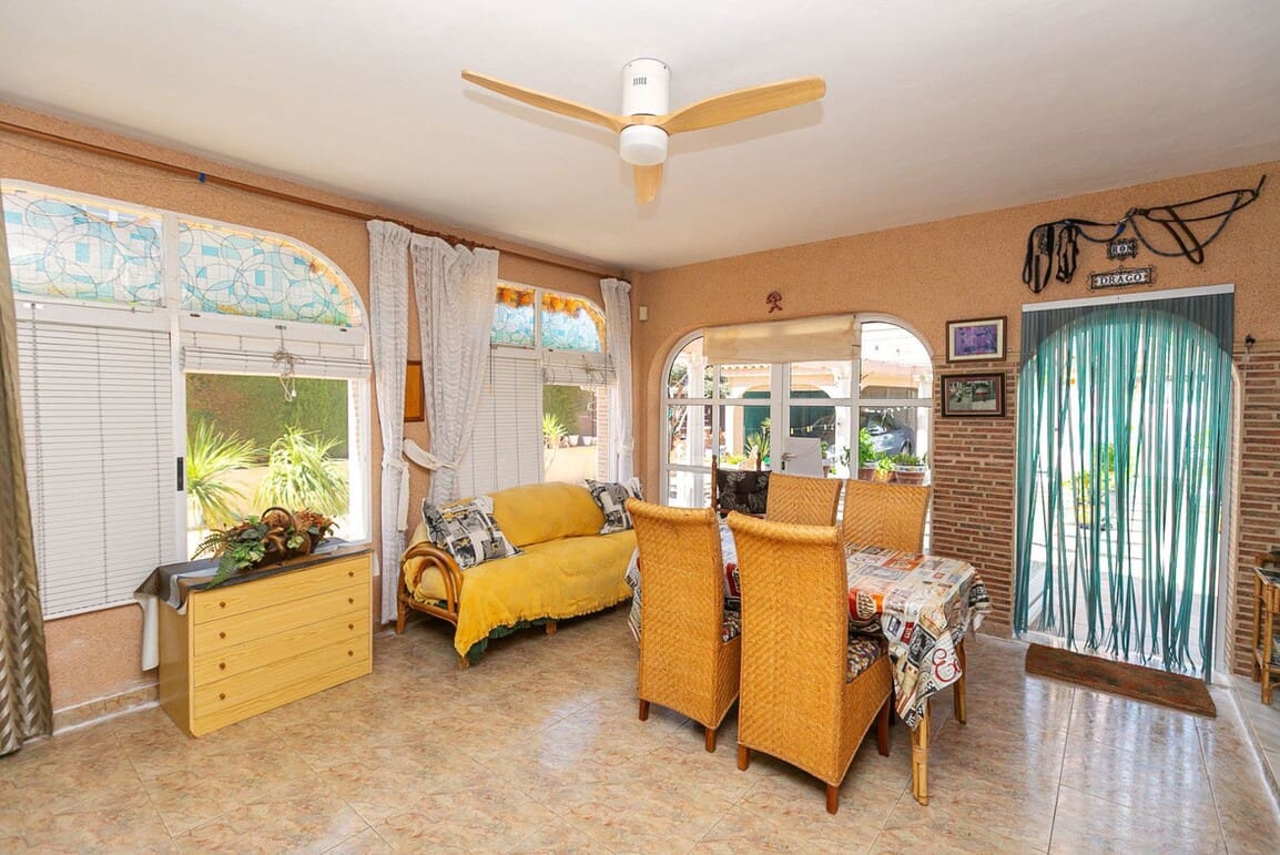 4 sovrum Villa till salu i Orihuela Costa med pool - 560 000 € (Ref: 10172553)