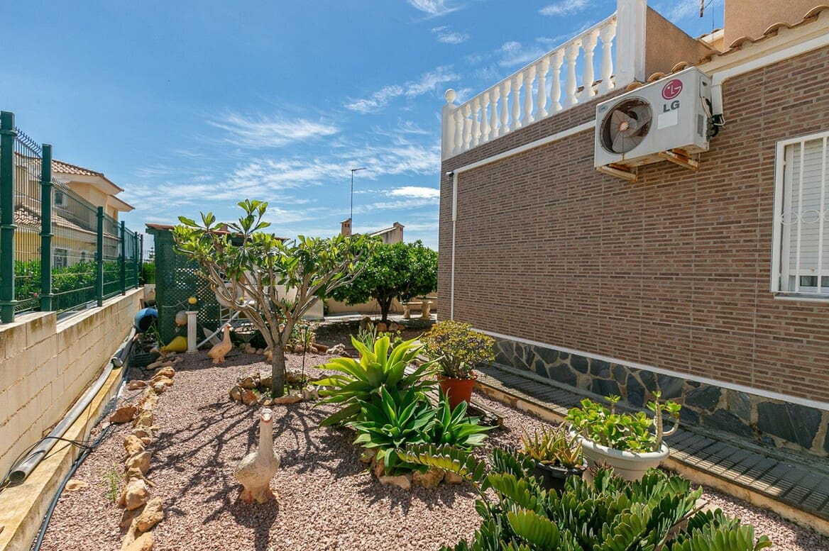 4 sovrum Villa till salu i Orihuela Costa med pool - 560 000 € (Ref: 10172553)