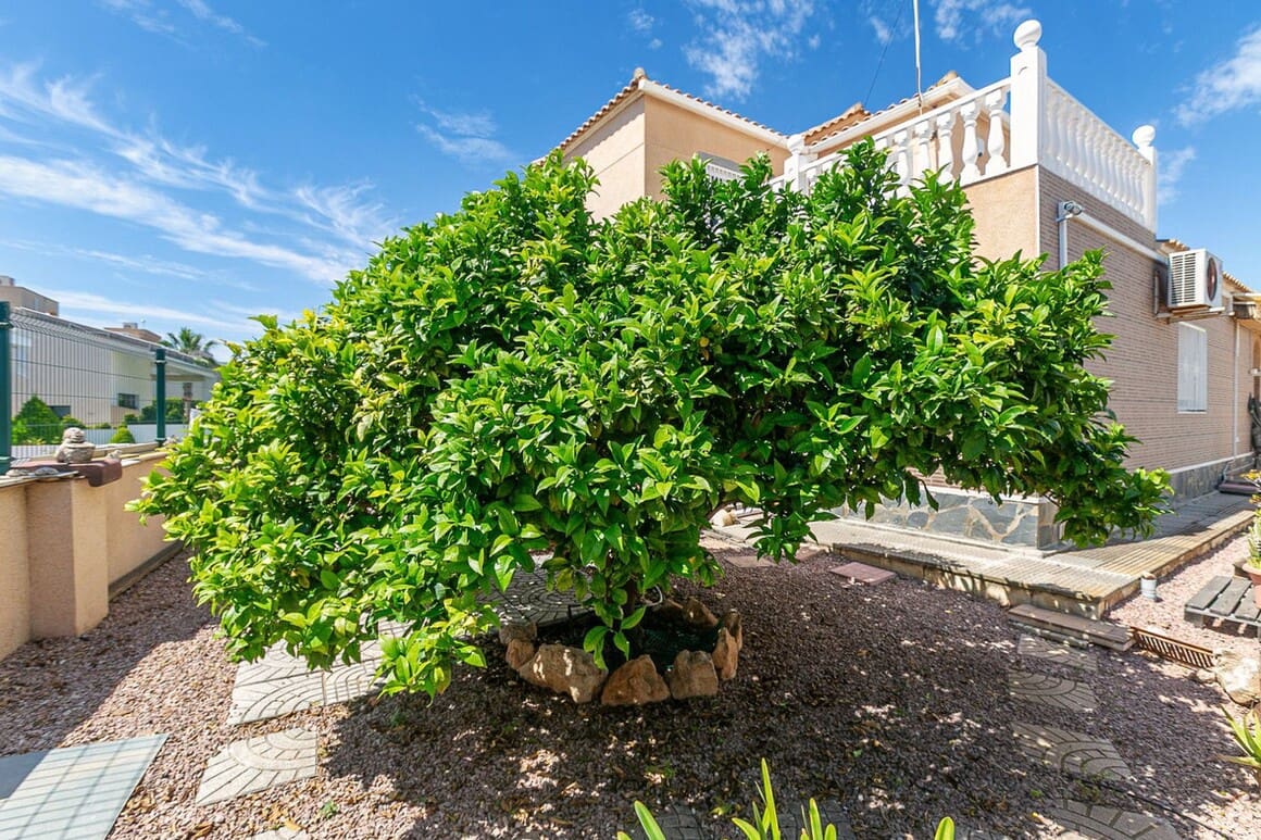 4 sovrum Villa till salu i Orihuela Costa med pool - 560 000 € (Ref: 10172553)