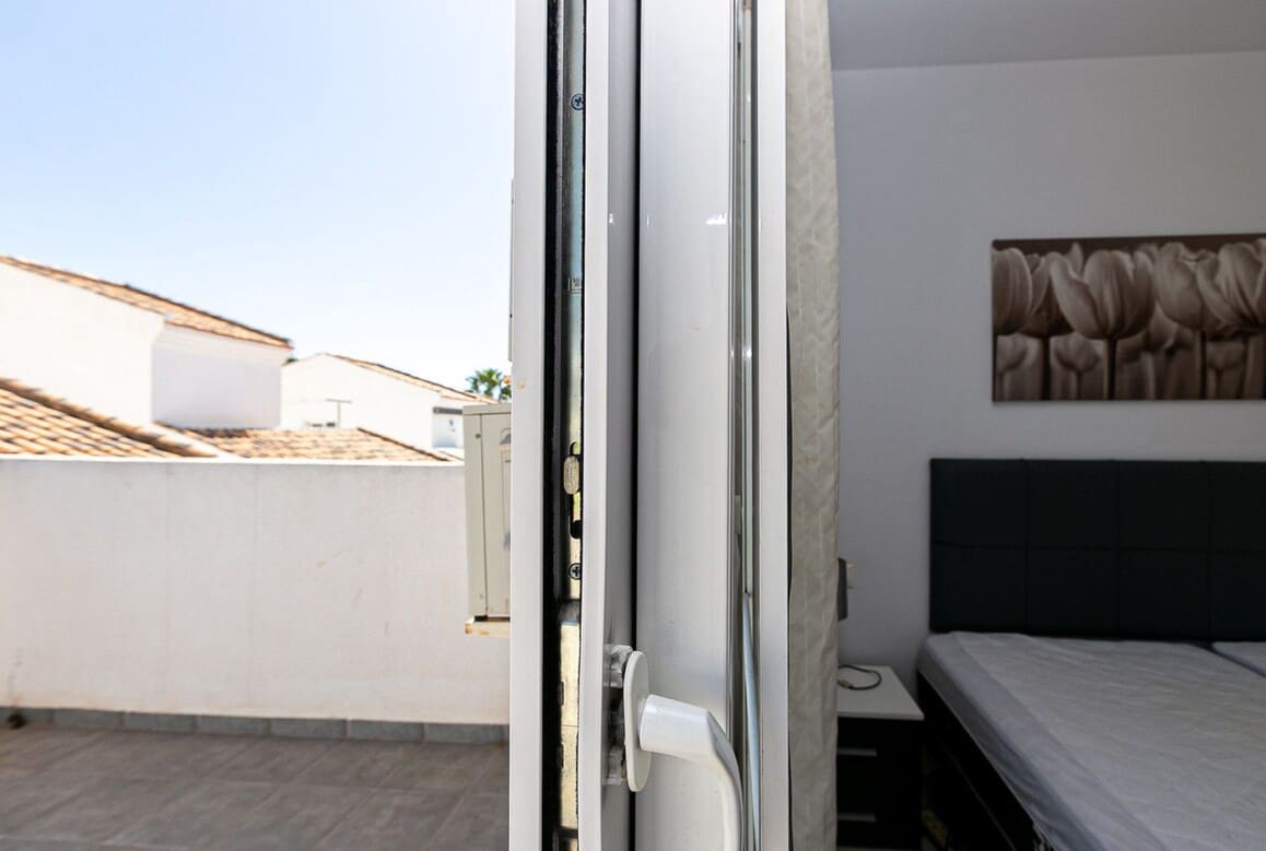 4 soveværelse Villa til salg i San Fulgencio med swimmingpool - € 376.900 (Ref: 10172554)